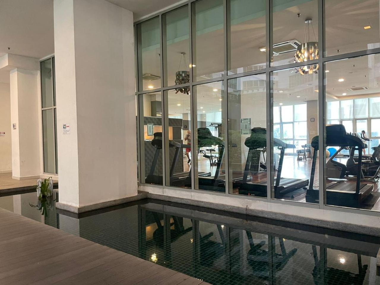 Asrama Infinity Pool Dorms Klcc View By Regalia